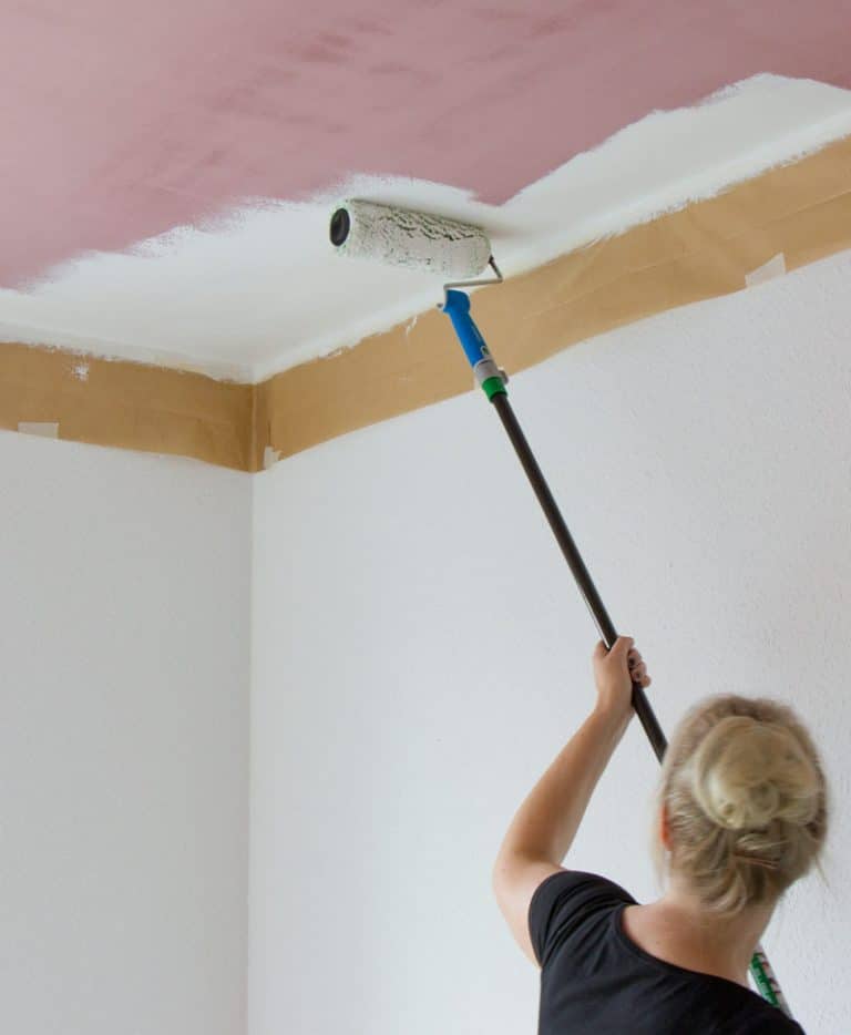 Kinderzimmer Wandbild streichen – Mit Wolken und Berglandschaft